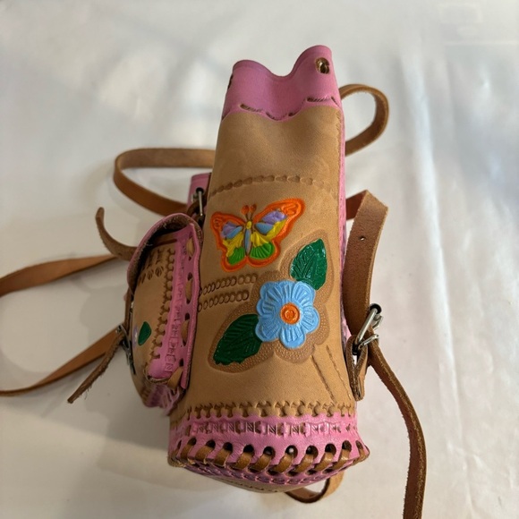 BACKPACK Hand Tooled Leather Floral Butterfly Adjustable Straps Main Compartment - Picture 6 of 12
